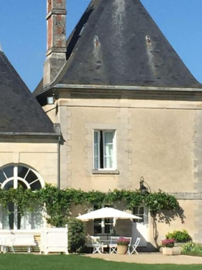 Charming Romantic Tower in Chateau Estate
